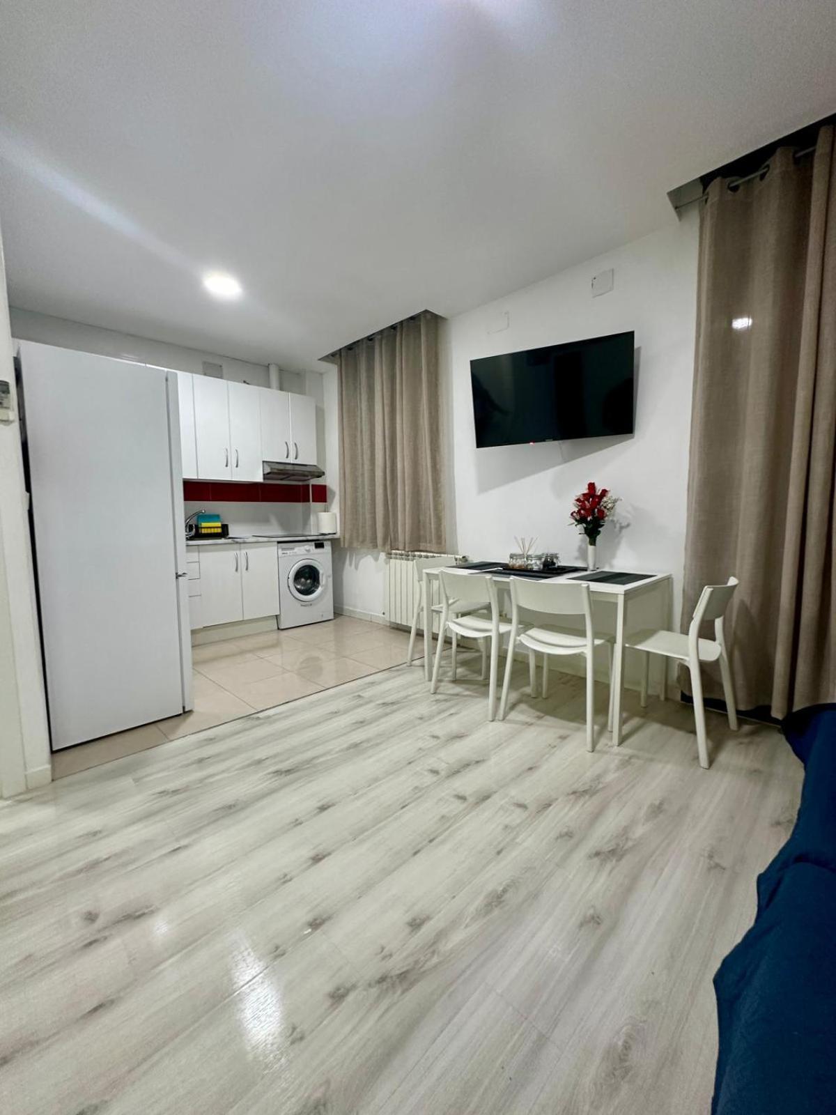 Empecinado 2 Personas Appartement Alcalá de Henares Buitenkant foto